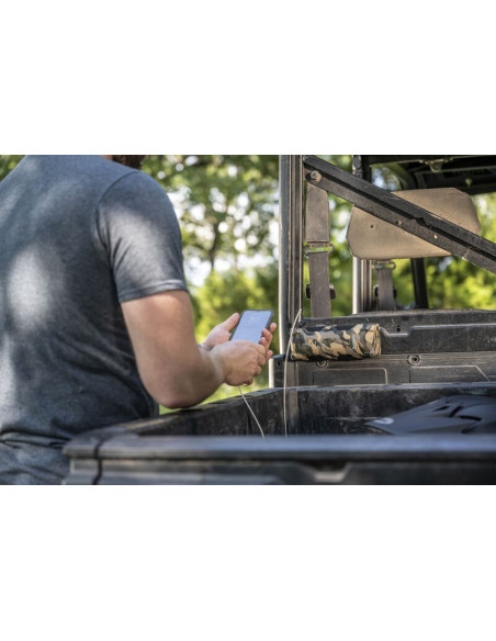 Altavoz bluetooth y cargador BUSHNELL Outdoorsman