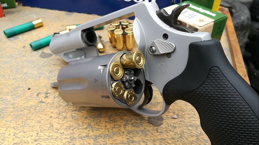 Munición combinada en Smith & Wesson Governor