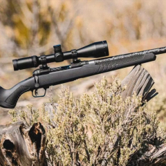 𝗦𝗔𝗩𝗔𝗚𝗘 𝟭𝟭𝟬 𝗨𝗹𝘁𝗿𝗮𝗹𝗶𝘁𝗲 💥

Este SAVAGE 110 ULTRALITE arroja un peso en la báscula de 2,66 Kg, frente por ejemplo a los 3,66 Kg de un modelo CLASSIC.

Para alcanzar esa cifra se ha recurrido a modificar diferentes aspectos del rifle, el primero a señalar y más novedoso, es el cañón. Se trata de un cañón de acero inoxidable envuelto en fibra de carbono de la casa Proof Research.

Estos cañones son conocidos por su consistencia en las agrupaciones y precisión.

#informacion #info
