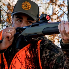 🟠 𝗦𝗧𝗘𝗬𝗥 𝗠𝗦 𝗪𝗜𝗟𝗗 𝘃𝗲𝗿𝗱𝗲 🟠
El nuevo Steyr MS WILD se basa en los 160 años de tradición y fuerza innovadora de Steyr para ofrecer una precisión y fiabilidad excepcionales incluso en las condiciones más extremas.
El arma está probada según estándares militares (-51 °C, agua salada, arena, pruebas de impacto y caída), por lo que está garantizado que resistirá las condiciones climáticas más extremos en los terrenos más abruptos.
#info #informacion