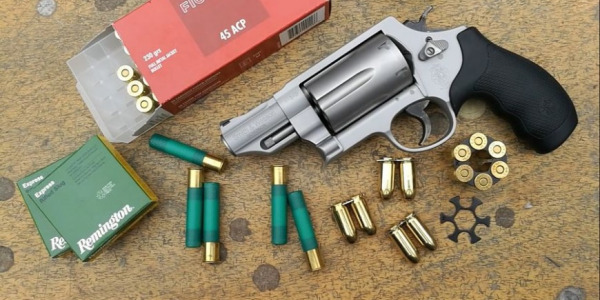 Smith & Wesson Governor. El revólver multicalibre.